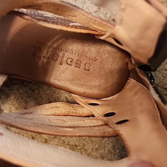 Bed Stu Artemis Tan Rustic Sandals - Picture 8 of 16